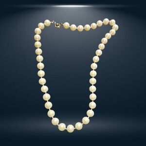 💥 $2 with any Purchase.  Faux Pearl Choker